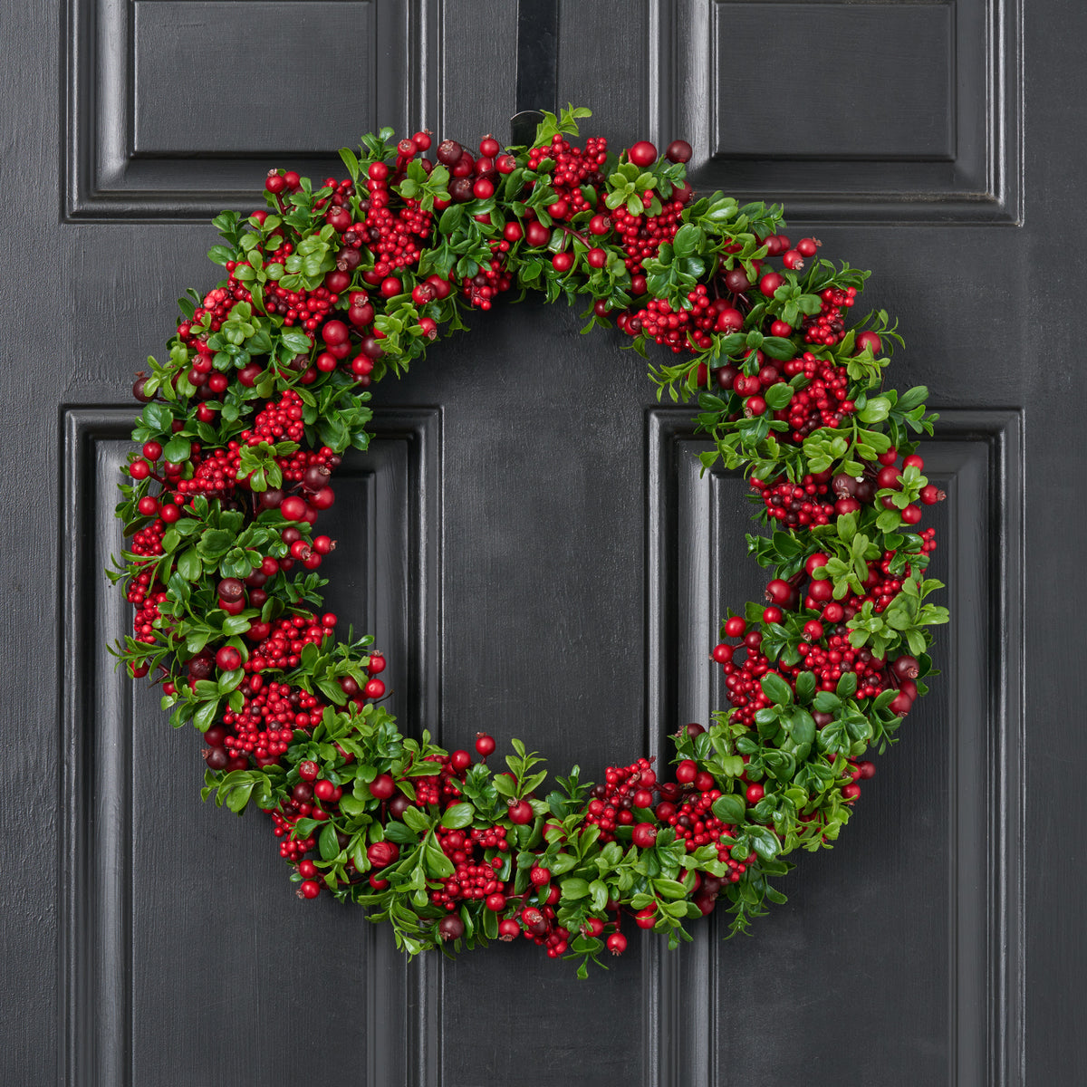 Lifelike Green Boxwood & Mixed Red Berry Christmas Holiday Front