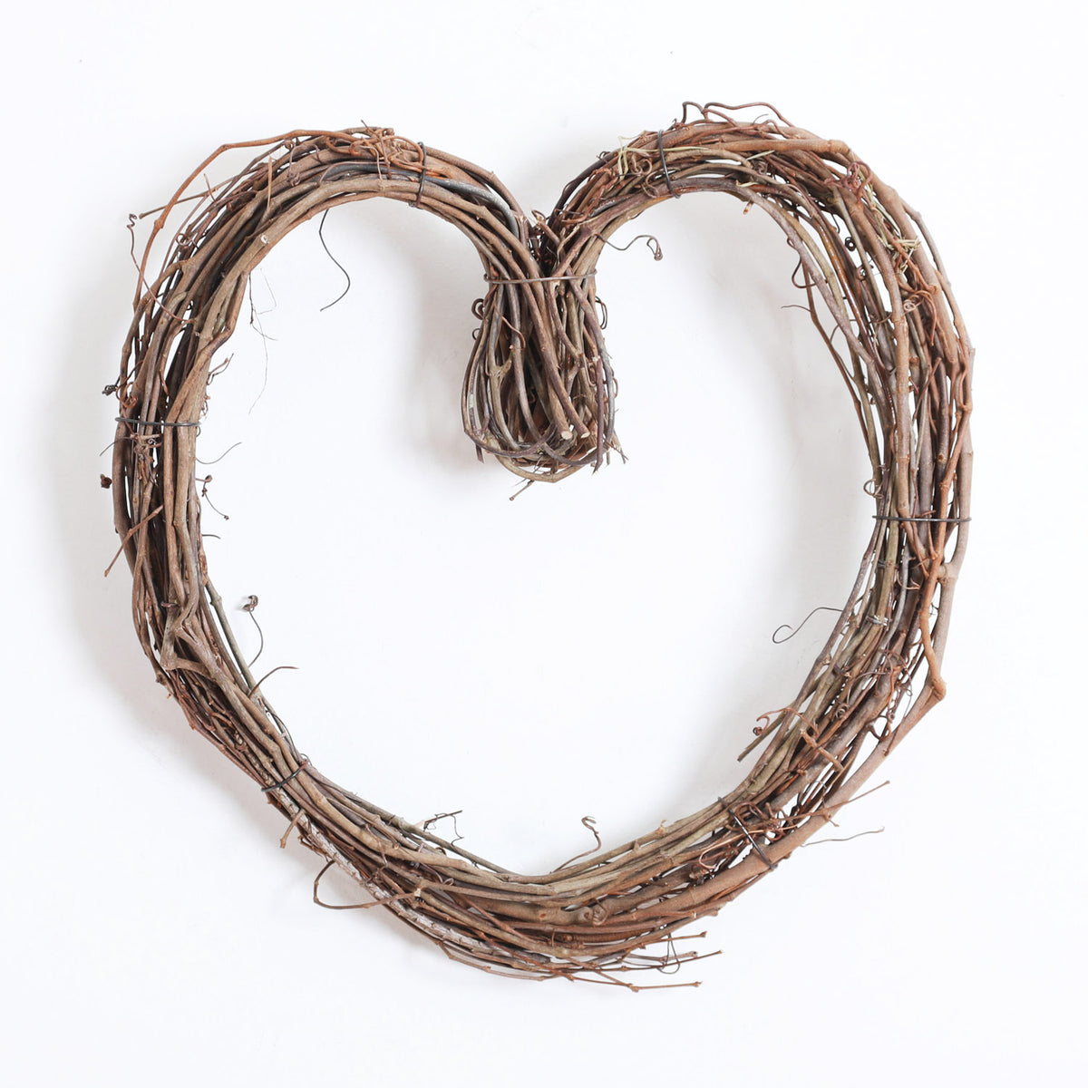 Rustic Vintage Hanging Heart Shaped Rattan Wicker Wreath for Home Entrance  Door Valentine's Day Decoration Ornament 