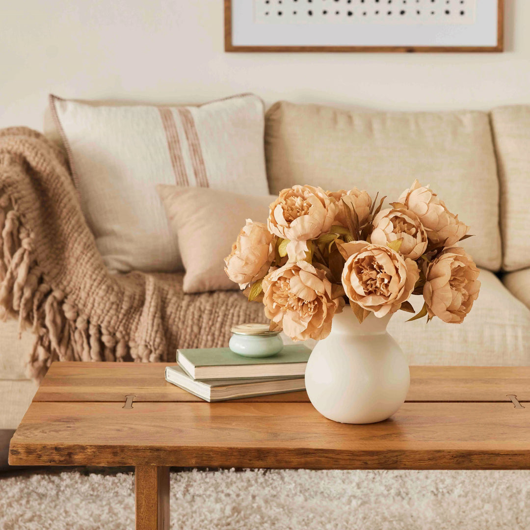 Peony ホイップシフォンバニティ marron beige Cafe Au Lait Peonies In Cream Color Rounded Matte Vase Everyday