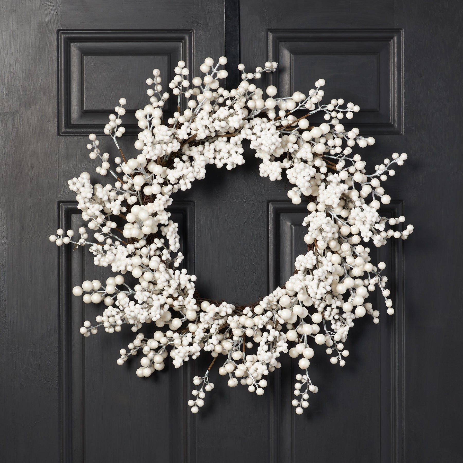 Waterproof Winter White Pearl Berry Christmas Holiday Front Door Wreat –  Darby Creek Trading