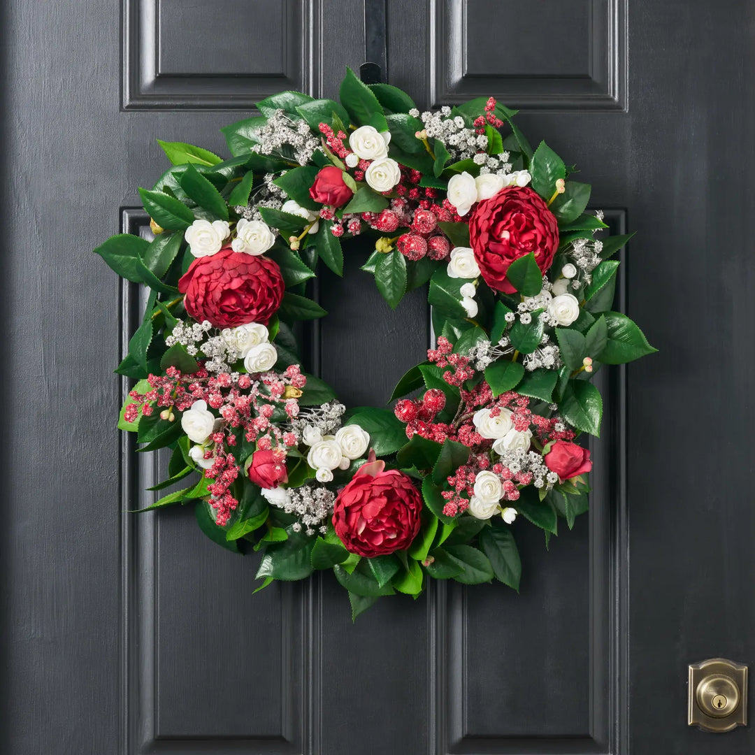 森のリース　甘過ぎないHoliday wreath ──　sold out　── Christmas Frost - Red Peony, White Ranunculus, Iced Berry & Silver