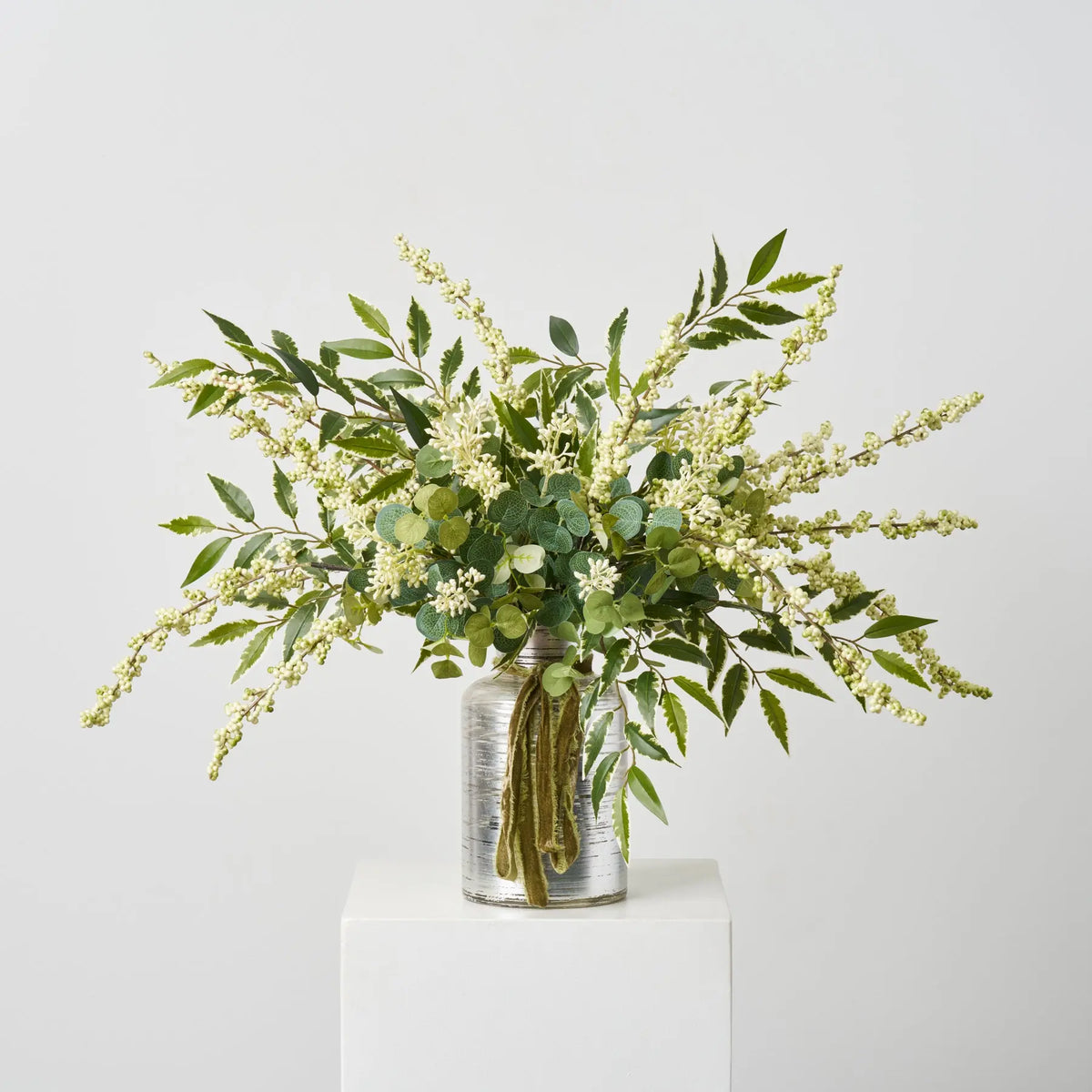Variegated Smilax, Seeded Eucalyptus & Spring Cluster Berry Mixed ...
