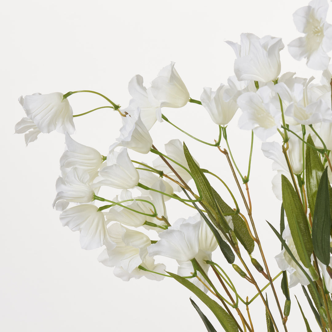 FLWSTM1463DrapingWhiteSilkBell