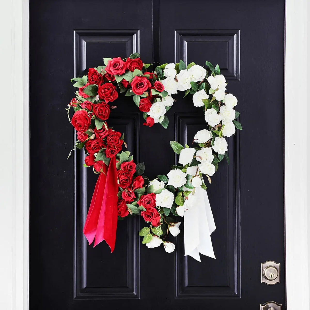 Lover's Lane - Red & White Vining Mini Rose Color Block Wreath with Ve ...