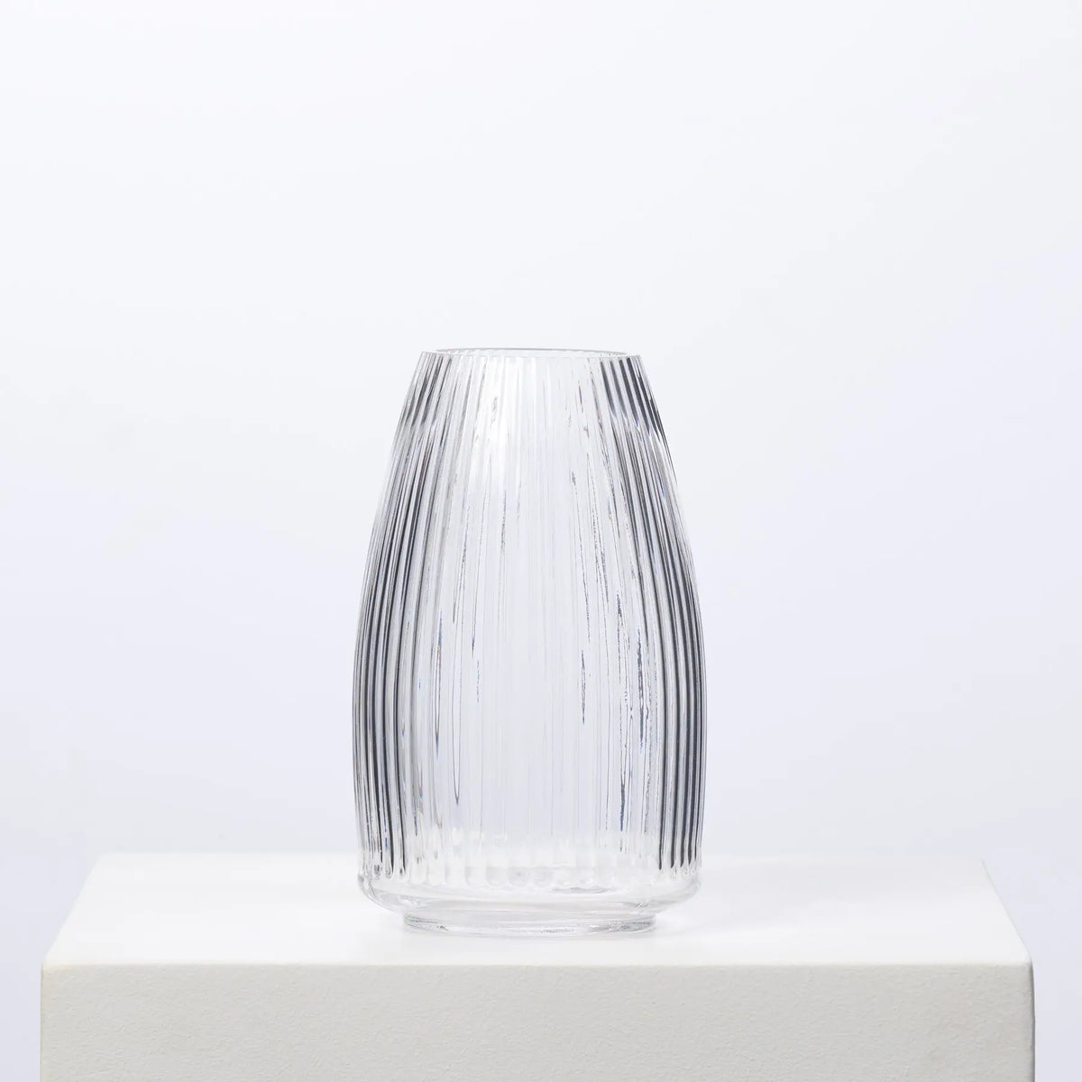 Round Ribbed Glass Vase – Darby Creek Trading