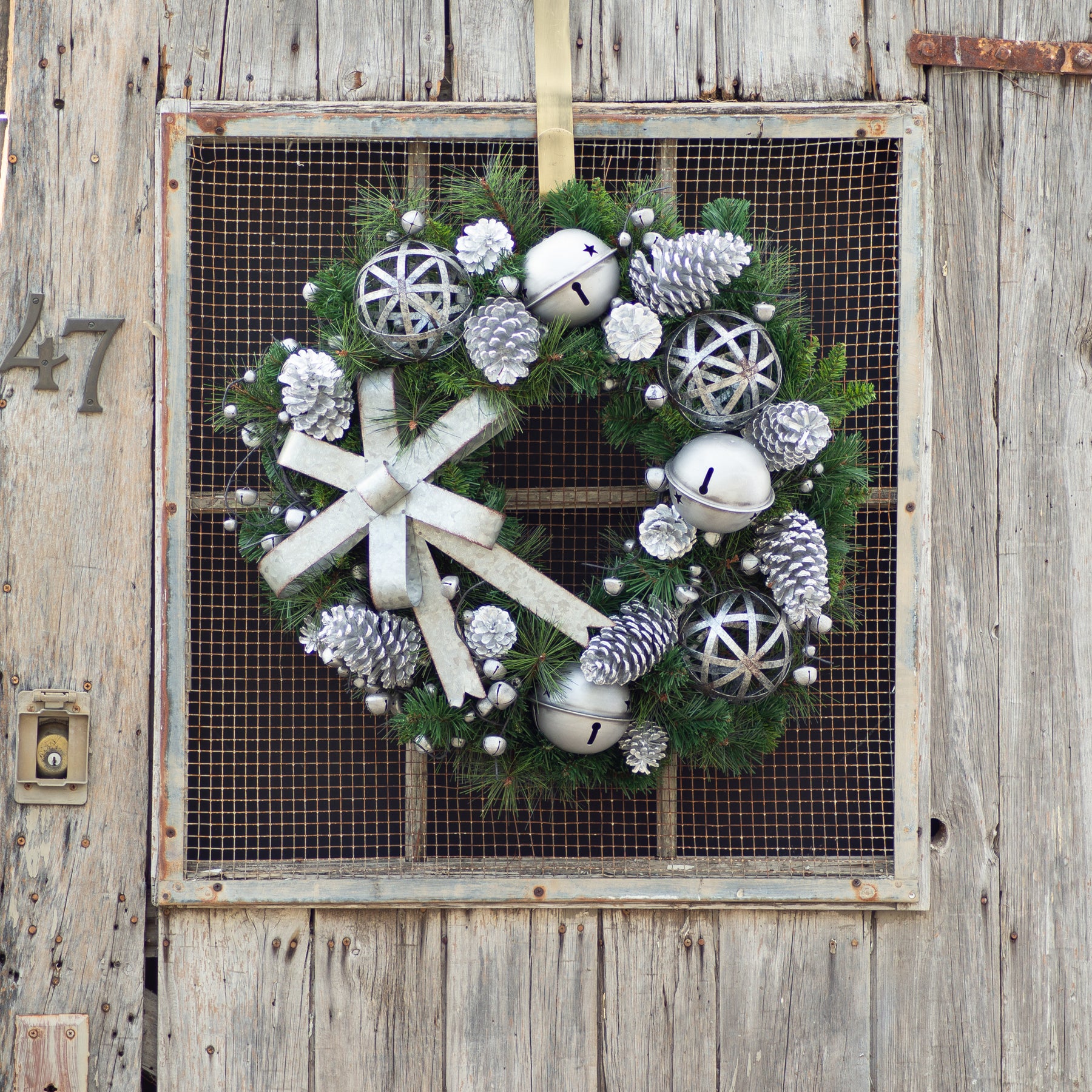 4 Golden Silver Christmas Jingle Bells, Large Round Wreath Decor