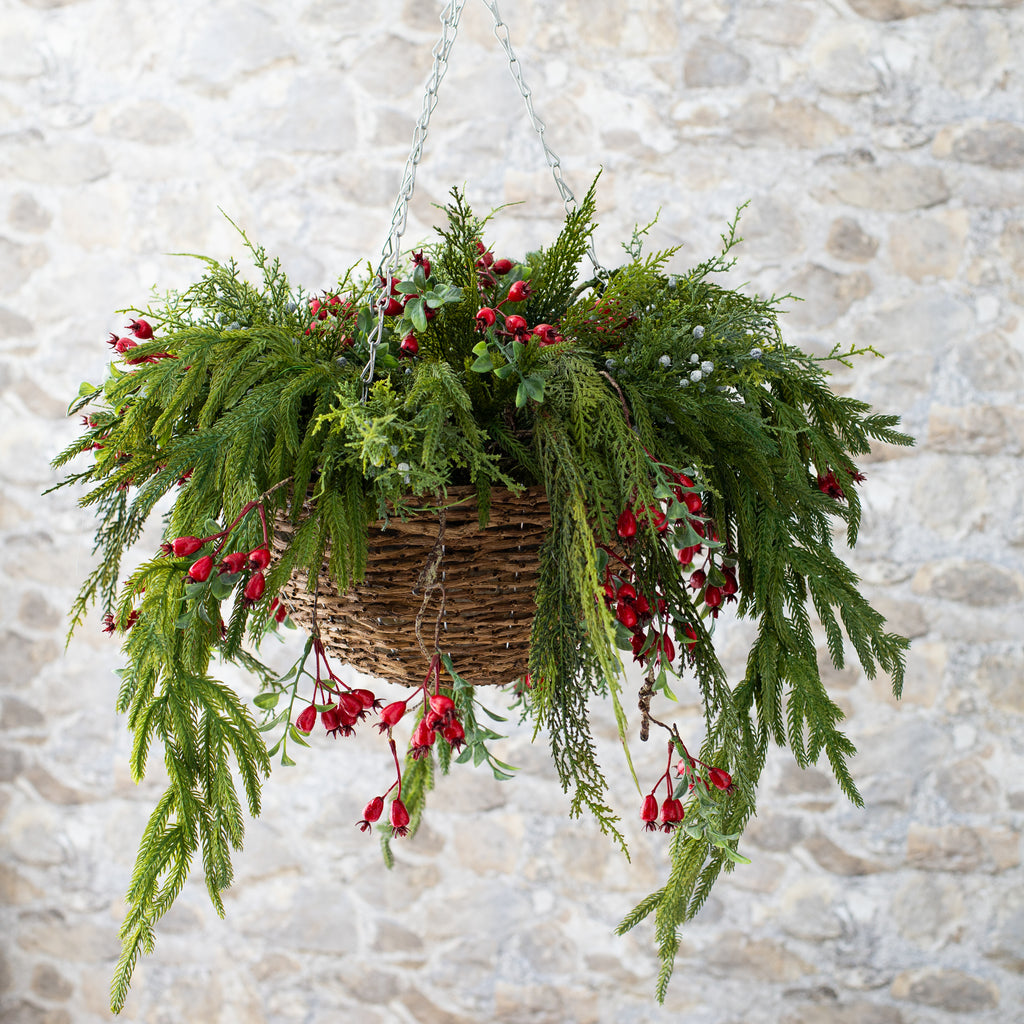 Magical Christmas Floral Design in Hopkinton, NH - Cranberry Barn