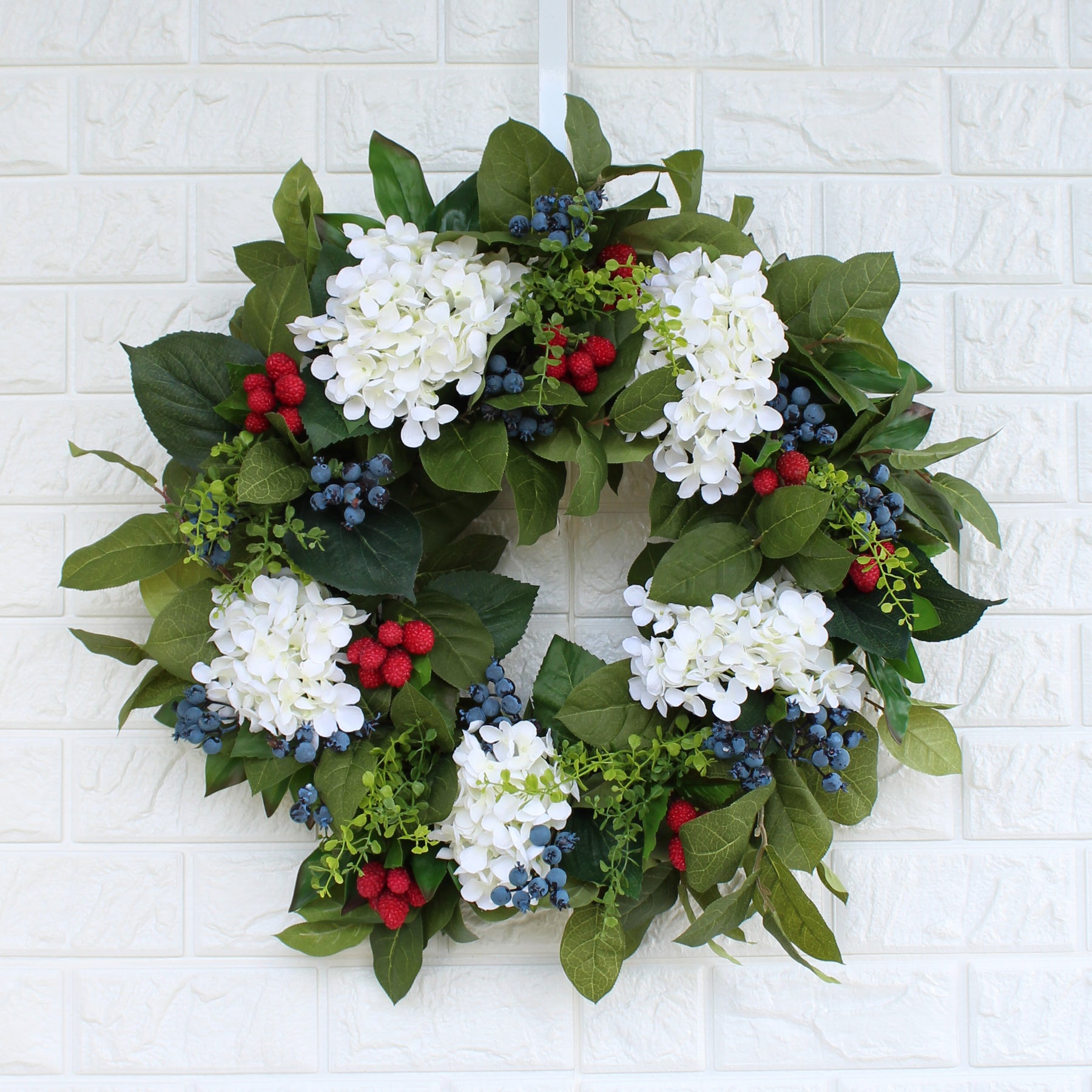 Wreath Raspberry Williamsburg Style Americana Fruit Wreath with Hydrangea, Raspberry ...
