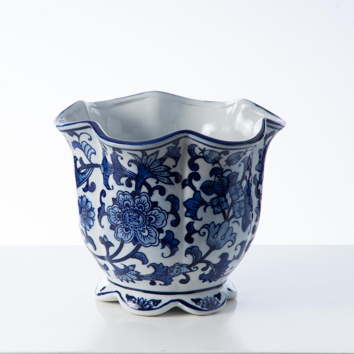 Blue & White Porcelain Chinoiserie Jardiniere Pot