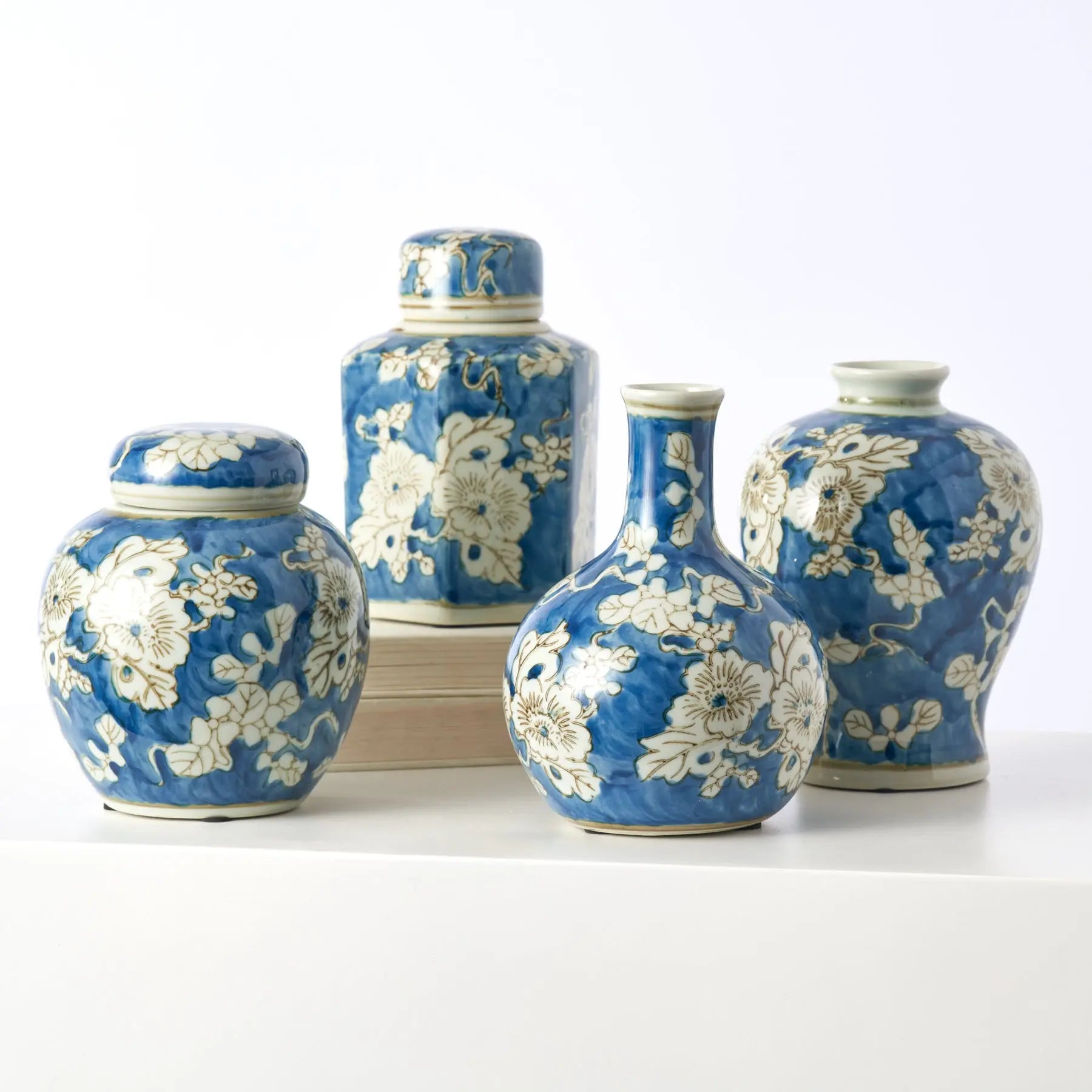 Hand Painted Blue & White Floral Chin...